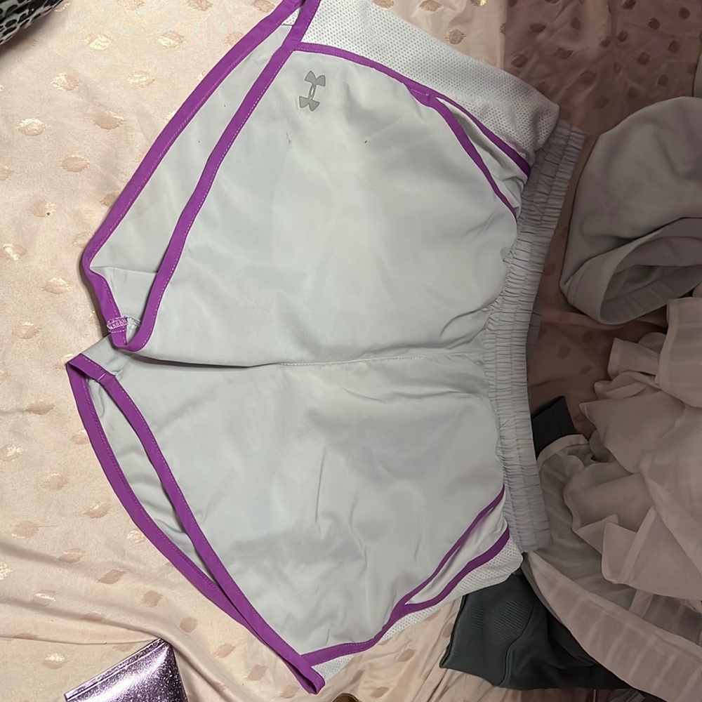 under armour shorts size medium